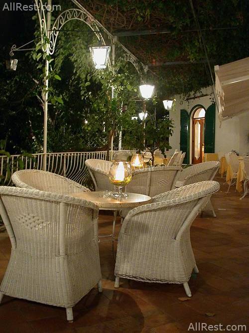 Poseidon Hotel 28